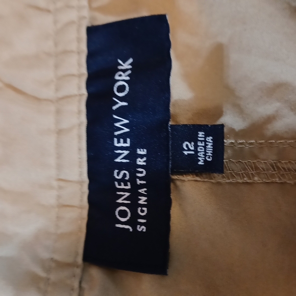 Jones New York adjustable length khakis - Picture 7 of 10
